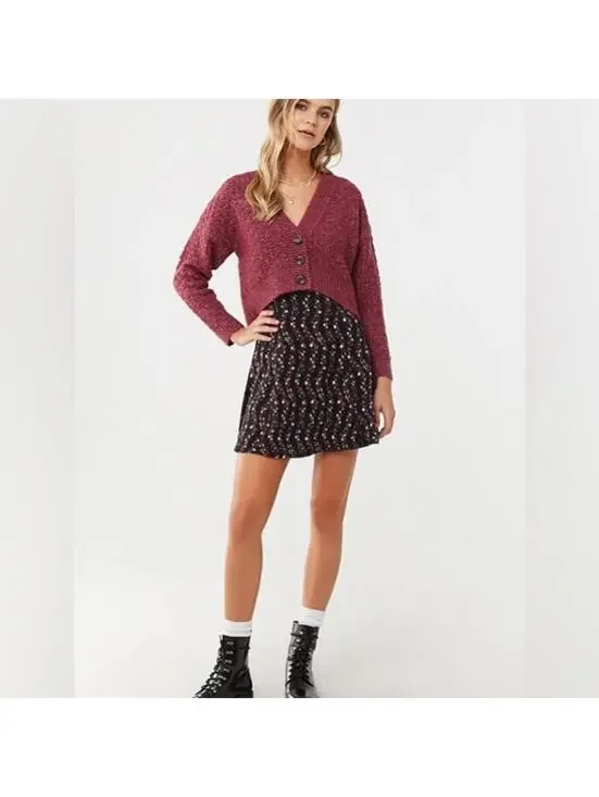 Forever 21 Berry Maroon Button Crop Cardigan- Size Small - Picture 4 of 7